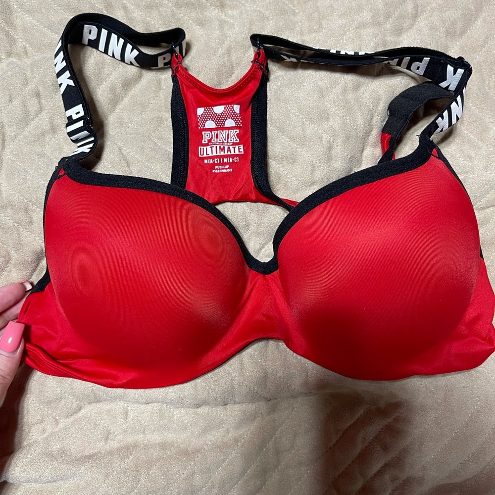 Victoria secret bra size medium